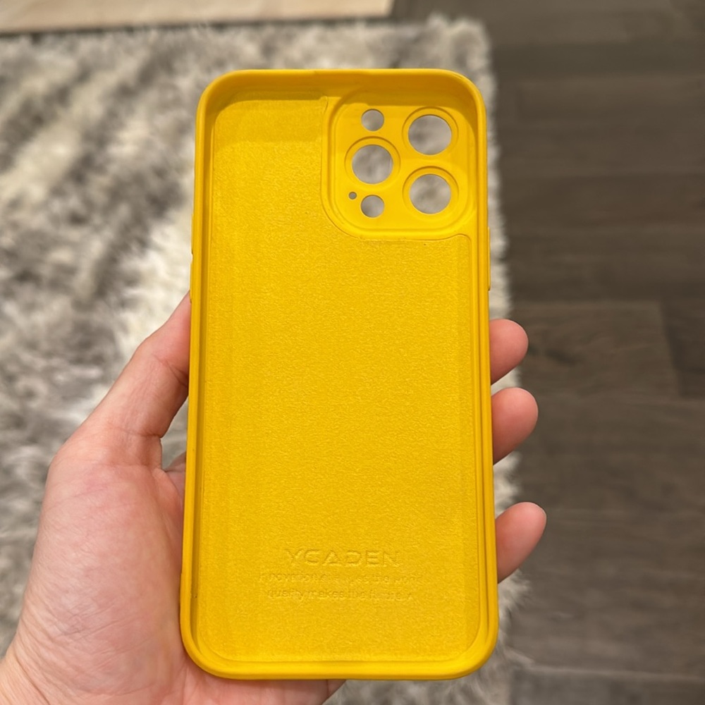 iPhone 13 Pro Max case - Picture 2 of 2